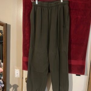 Men’s sweatpants